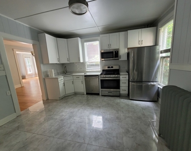 822 Michigan Avenue - Photo Thumbnail 8