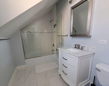 822 Michigan Avenue - Photo Thumbnail 15