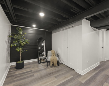 9525 Parkside Avenue - Photo Thumbnail 19