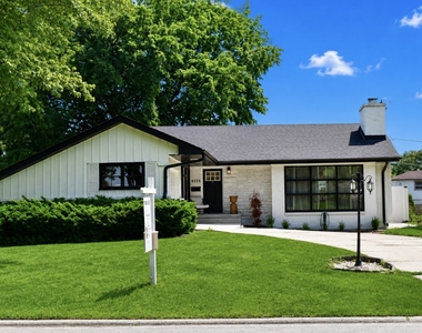 9525 Parkside Avenue - Photo Thumbnail 1