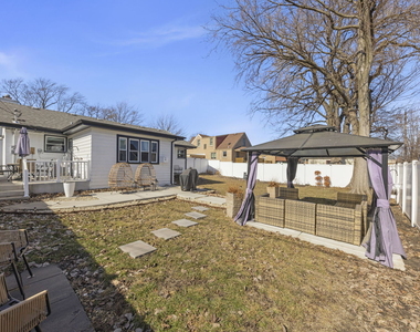 9525 Parkside Avenue - Photo Thumbnail 24