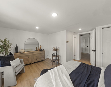 9525 Parkside Avenue - Photo Thumbnail 11