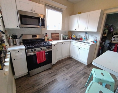 3516 N Broadway Street - Photo Thumbnail 7
