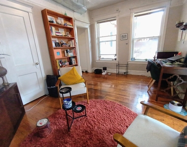 3516 N Broadway Street - Photo Thumbnail 4