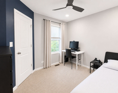 438 Grosvenor Lane - Photo Thumbnail 2