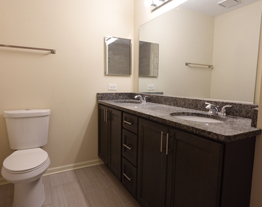 1070 Woodhill Court - Photo Thumbnail 20