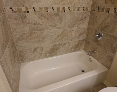 1070 Woodhill Court - Photo Thumbnail 25