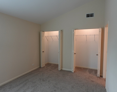 1070 Woodhill Court - Photo Thumbnail 26