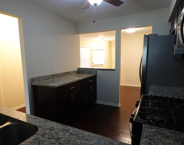 1070 Woodhill Court - Photo Thumbnail 6