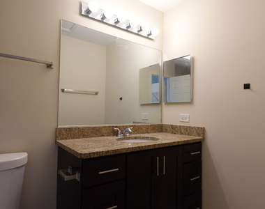 1070 Woodhill Court - Photo Thumbnail 23