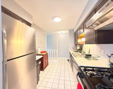 3108 Roberts Drive - Photo Thumbnail 9