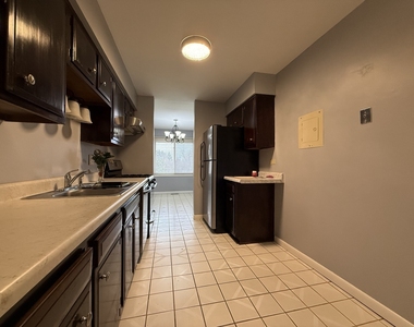 3108 Roberts Drive - Photo Thumbnail 19