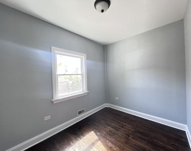821 N Waller Avenue - Photo Thumbnail 38