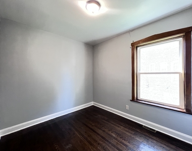 821 N Waller Avenue - Photo Thumbnail 17