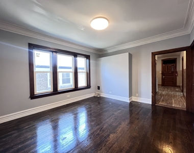 821 N Waller Avenue - Photo Thumbnail 13