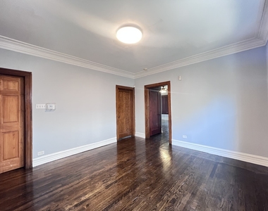 821 N Waller Avenue - Photo Thumbnail 15