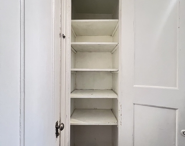 821 N Waller Avenue - Photo Thumbnail 28