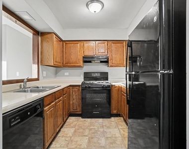 219 Uteg Street - Photo Thumbnail 5