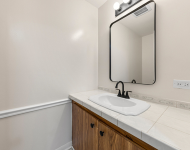 146 Pleasant Drive - Photo Thumbnail 16
