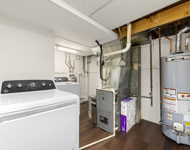 146 Pleasant Drive - Photo Thumbnail 23