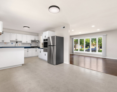 146 Pleasant Drive - Photo Thumbnail 4