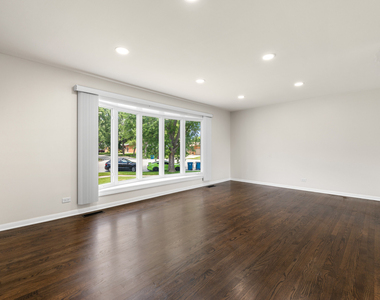 146 Pleasant Drive - Photo Thumbnail 1