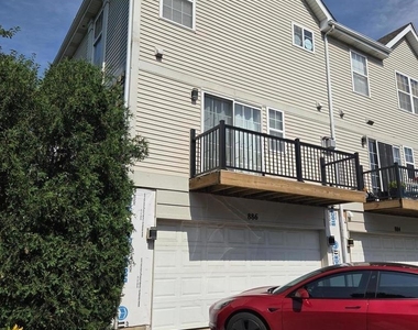 886 S Insignia Court - Photo Thumbnail 24