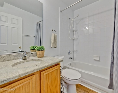 121 Commons Court - Photo Thumbnail 15