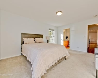 121 Commons Court - Photo Thumbnail 18