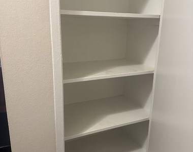4970 N Marine Drive - Photo Thumbnail 6