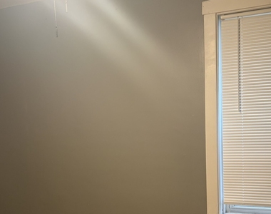 8221 Knox Avenue - Photo Thumbnail 8