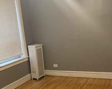8221 Knox Avenue - Photo Thumbnail 11