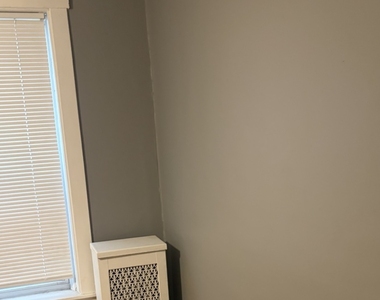 8221 Knox Avenue - Photo Thumbnail 6