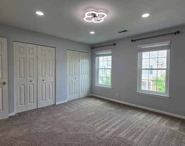 2631 N Greenwood Avenue - Photo Thumbnail 22