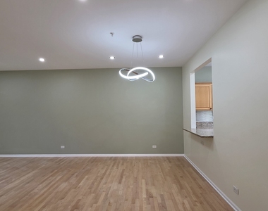 2631 N Greenwood Avenue - Photo Thumbnail 11