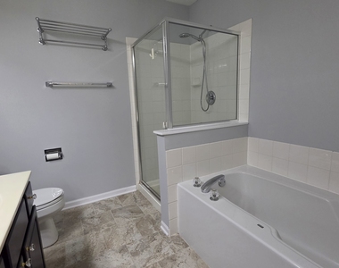 2631 N Greenwood Avenue - Photo Thumbnail 17