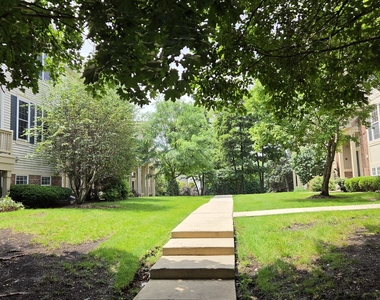 2631 N Greenwood Avenue - Photo Thumbnail 1
