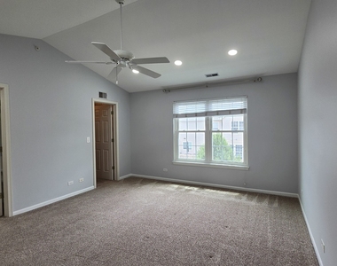 2631 N Greenwood Avenue - Photo Thumbnail 14