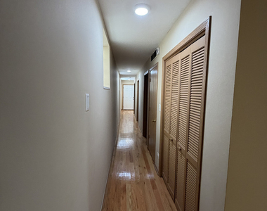 1632 S Saint Louis Avenue - Photo Thumbnail 5