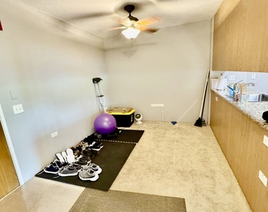9655 Woods Drive - Photo Thumbnail 5