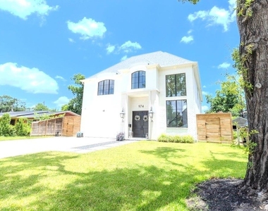 974 W 43rd Street - Photo Thumbnail 39