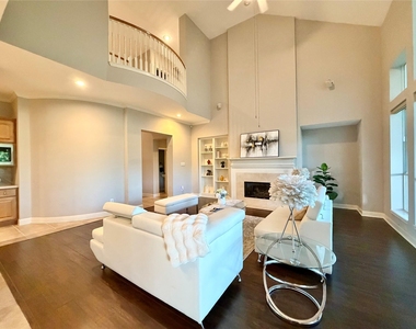 24527 Bay Hill Boulevard - Photo Thumbnail 13