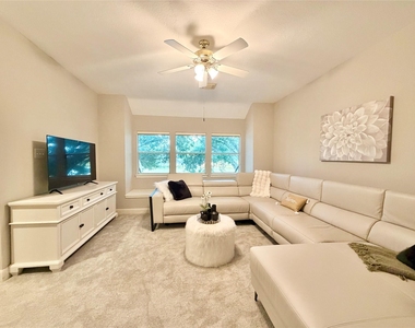 24527 Bay Hill Boulevard - Photo Thumbnail 27
