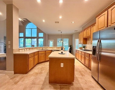 24527 Bay Hill Boulevard - Photo Thumbnail 16