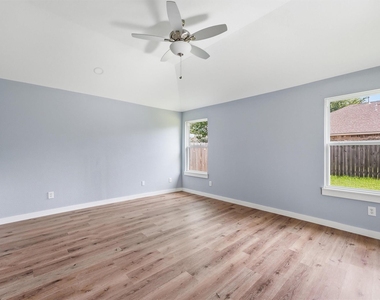 25414 Barmby Drive - Photo Thumbnail 10