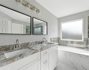 25414 Barmby Drive - Photo Thumbnail 12