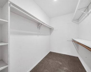 14830 Keelby - Photo Thumbnail 8