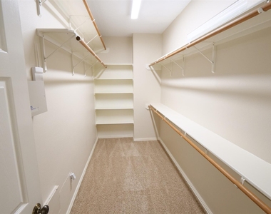 22719 Sierra Lake Court - Photo Thumbnail 21