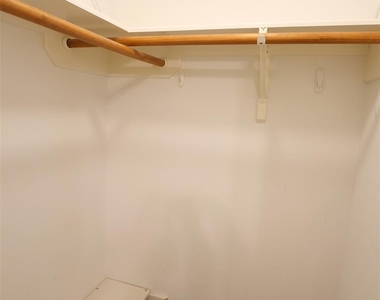 22719 Sierra Lake Court - Photo Thumbnail 30