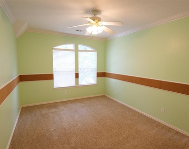 22719 Sierra Lake Court - Photo Thumbnail 28
